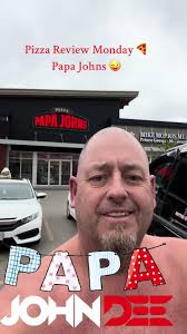 Happy Pizza Review Monday!!!😎😎 Hope you all had a great weekend ❤️❤️...