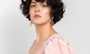 Breve espacio, el viaje de talento y esfuerzo de Renee