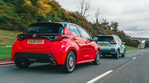 Honda jazz battery price singapore. Toyota Yaris Vs Honda Jazz Crosstar Hybrid Supermini Test Top Gear