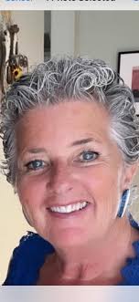 Breast cancer survivor's journey with chemo curls