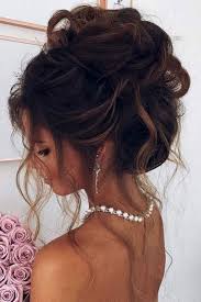Romantic, trendy, classic, cute, or fun. See Our Collection Of Elegant Prom Hair Updos As This Important Event Is Approaching And You Need To Start Preparing Hair Styles Hair Beauty Ball Hairstyles