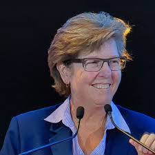 Wendy Wicks's Instagram, Twitter & Facebook