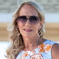 Tamara Hadley's Instagram, Twitter & Facebook