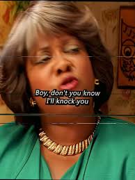 Everybody Hates Chris Tv Show Chris Standing Up His Mum