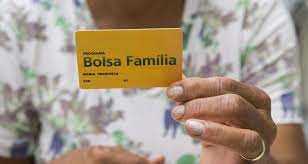 O calendário bolsa família 2021 é um programa distribuição de renda é responsável por tirar milhões de brasileiros da chamada situação de pobreza extrema. Calendario Bolsa Familia 2021 Novos Valores E Datas De Pagamento