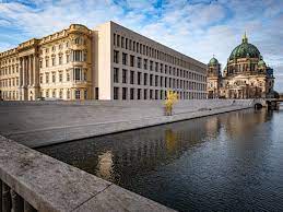 On december 17th, 2020, the inauguration of the humboldt forum was staged online due to the pandemic crisis. Berliner Schloss Und Humboldt Forum Geschichte Fakten Besucherinfos