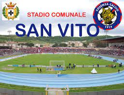 Lo stadio comunale di cosenza sorge in contrada san vito, sulla riva destra del torrente campagnano, su il 1° novembre 1967, lo stadio san vito ospita la nazionale italiana di calcio. Stadio San Vito Gigi Marulla Estadio Ginasio E Instalacao Esportiva Cosenza Facebook 18 Fotos