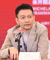 Đoàn phim 'Lưu lạc địa cầu 2' chưa thể trả cát-xê cho Ngô Kinh