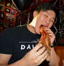 Challenge, accepted? Two-man teams try to eat 10,000-calorie pizzas in Plano