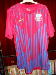 Follow us on twitter, instagram and facebook. Fcsb Home Baju Bolasepak 2012 2013 Sponsored By No Sponsor