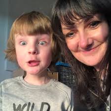 Karen Bones (@BonellaKaren)