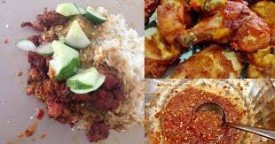 Tauhu, tempe rebus dulu dalam air rebusan ayam kemudian goreng. Nasi Ala Kak Wook Kuah Pekat Ayam Goreng Panas Makan Sepinggan Tak Cukup Pa Ma