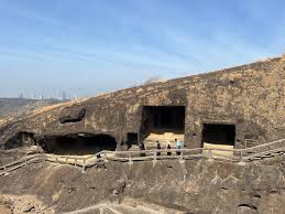 Kanheri Caves (Part I) - Memoirs of an ...