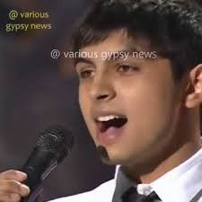 Слава Новиков