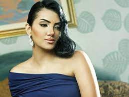 حكت حورية فرغلي تفاصيل خضوعها لعمليات جراحية في أنفها، حيث إنَّها قبل السفر ذهبت إلى الدكتور حسان فودة الذي وصفته. Ù…ØµØ§Ø¯Ø± Ø²ÙˆØ§Ø¬ Ø­ÙˆØ±ÙŠØ© ÙØ±ØºÙ„ÙŠ Ø³Ø±Ø§ ÙˆØ³ÙØ±Ù‡Ø§ Ù„Ù‡Ø°Ù‡ Ø§Ù„Ù…Ø¯ÙŠÙ†Ø© Ù„Ù‚Ø¶Ø§Ø¡ Ø´Ù‡Ø± Ø§Ù„Ø¹Ø³Ù„ Ù…Ø¬Ù„Ø© Ø§Ù„Ø¬Ù…ÙŠÙ„Ø©