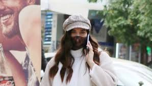 Όχι μόνο ταξιδεύει όλον τον κόσμο μαζί με τον καλό της. 4gxuxifvyeh6pm