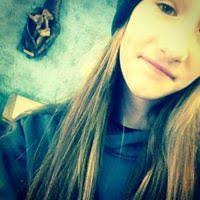 Ashley Bitz's Instagram, Twitter & Facebook