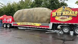 4-ton potato rolls into town, combining charity and carbs — KATU