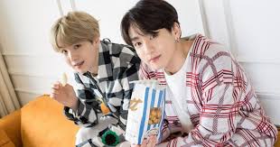 Bts' suga and jungkook have reacted to the former receiving a marriage proposal from an army. 8 Times Bts Suga Showed His Soft Spot For Jungkook Koreaboo