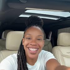 What edible arrangement or cookie bouquet services are available