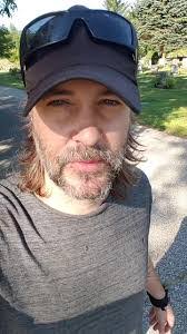 Shawn Salyer's Instagram, Twitter & Facebook