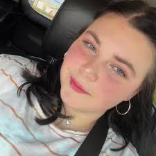 What are some affordable recliner options for recovering from foot surgery?