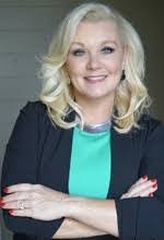 Robin Lusk's Instagram, Twitter & Facebook