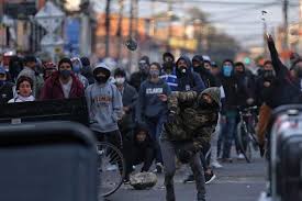 La jornada inició con un bloqueo en la avenida boyacá con calle 71 sur, sector doña juana, con afectación vial por el bloqueo de volquetas sentido norte &#8211; Radio Habana Cuba Hoy Ola De Manifestaciones En Colombia Contra Cruenta Represion Policial Y Pasividad Del Gobierno De Duque