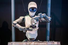 敏捷机器人公司推出Digit 5：可与人类安全协作的人形机器人-CSDN博客