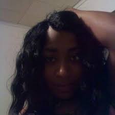 Mia Biddle (@MiaHitme215)