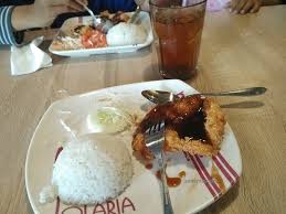 4 pcs ayam + 4 nasi 4 chicken strips jasmine tea 900 ml harga normal : Review Ini Daftar Menu Dan Harga Solaria Di Stasiun Gambir Jakarta