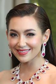 June Steiner Gaksch herec/herečka • Filmožrouti.cz