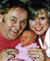 Still besotted by Les Dawson: Twenty years after his death his wife and  daughter reveal they're still heartbroken over the comic genius who loved  to say he was 'a fat man with