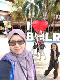 Bukit merah laketown resort, perak, menjadi lokasi percutian aku & famili kali ni. Bawa Anak Anak Ke Waterpark Di Bukit Merah Laketown Resort Sempena Cuti Merdeka Marina Bashah