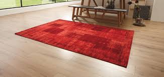 Entdecke möbel & accessoires passend zu deinem stil und budget, versandkostenfrei ab 30 €. Knallroter Teppich Mit Abstraktem Muster Http Www Xxxlshop De Teppiche Boeden Teppiche Web Und Tuftteppiche C11c1 Gewobener Teppich Teppich Terrassenfliesen