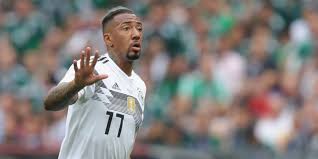 For faster navigation, this iframe is preloading the wikiwand page for jérôme boateng. Sikut Mu Manchester City Juga Incar Jerome Boateng Bola Net