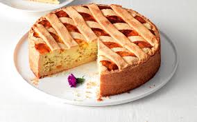 Si tratta di un'altra ricetta della cucina povera tradizionale, in quanto prevedeva il miglio, oggi sostituito con il semolino, e il sangue di maiale. Dolci Di Pasqua Napoletani Le Ricette Tradizionali Napoli Zon