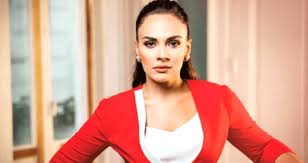 Buket aydın, 1985 yılında bursa'da dünyaya geldi. Buket Aydin Kimdir Buket Aydin Kovuldu Mu Haberler