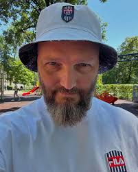 Denis Ushakov (@umomotto) • Instagram photos and videos