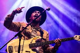 Jack lemmers bersama jopie item mengisi pertunjukan musik jazz di tvri di era tersebut. Mldspot Deretan Musisi Jazz Indonesia Yang Mendunia