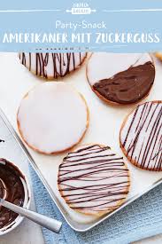 Amerikaner Mit Zuckerguss Schnell Und Lecker Die Besten Backrezepte Mit Gelinggarantie Rezept Fingerfood Susses Fingerfood Einfach Backen