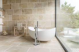 24 bathroom travertine floors design photos and ideas. Modern And Minimalist Bathroom Design Example With Travertine Tiles Travertinetiles Bathroomdesign Minimalistin Badkamer Inspiratie Badkamer Beige Badkamer