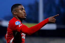 Myron boadu wurde am 14.01.2001 geboren. Daily Schmankerl Bayern Munich Juventus Liverpool Among Clubs Courting Myron Boadu Philipp Lahm Implies Dani Olmo Is Bayern Quality Sevilla And Bayern Scoping Albert Sambi Lokonga And More Bavarian Football Works