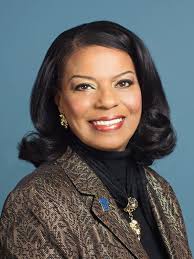 Valerie Cole's Instagram, Twitter & Facebook