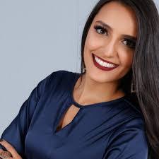 Amanda Lago's Instagram, Twitter & Facebook