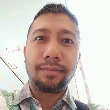 If you're graduating these upcoming weeks, drop a 🎓 below! Commencement  Dates: San Francisco Bay Area