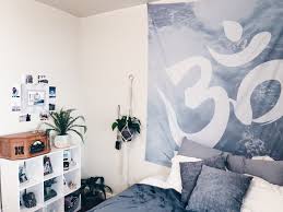 How To Make Your Room Feel Zen Color Schemes Plants Aesthetics Lighting More Tips Room Home Decor Home