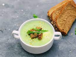 soupe de courgettes a la vache qui rit au monsieur cuisine recette recettes de cuisine gaspacho courgette et recette gaspacho