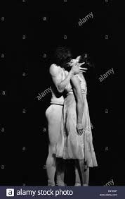 This is (unfortunately silent) film of margot fonteyn and rudolph nureyev rehearsing act 2 of 'giselle'. Nureyev Fonteyn Stockfotos Und Bilder Kaufen Alamy