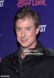 35 photos et images haute résolution de David Wike